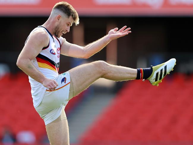 AFL Round 17. 13/09/2020. Carlton vs Adelaide at Metricon Stadium, Gold Coast..  Bryce Gibbs of the Crows kicks at goal q4      . Pic: Michael Klein