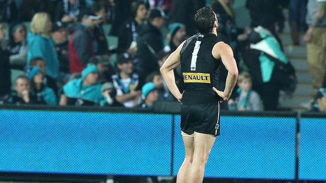 Travis Boak contemplates another narrow defeat. Picture: Sarah Reed.