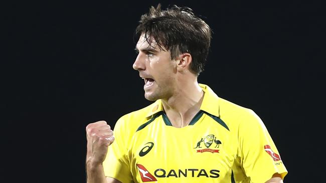 NAGPUR, INDIA – SEPTEMBER 23: Pat Cummins of Australia celebrates the wicket of Hardik Pandya of India during game two of the T20 International series between India and Australia at Vidarbha Cricket Association Stadium on September 23, 2022 in Nagpur, India. (Photo by Pankaj Nangia/Getty Images)