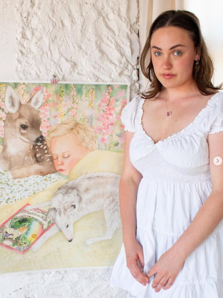 She says social media has helped her grow her art business and support herself “in a way that limited tourism never could”. Picture: @chantal.leonhardt