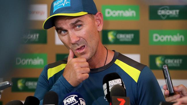 Australian cricket coach Justin Langer is in the crosshairs because of his management style.