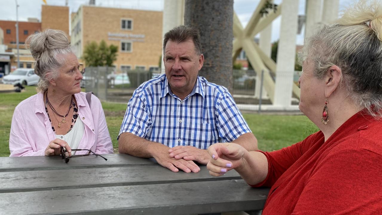 Rhonda Hudson chats with Burnett MP Stephen Bennett and patient advocate Beryl Crosby.