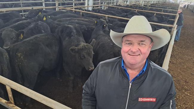 Mark Lincoln, Linc Ag, with his pen of 21 Angus steers which won the best presented award and sold for $1340 on a weight of 356kg (376c/kg).