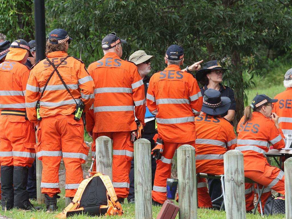 SES and Police search parkland beside Kingston Train Station. Picture: Liam Kidston