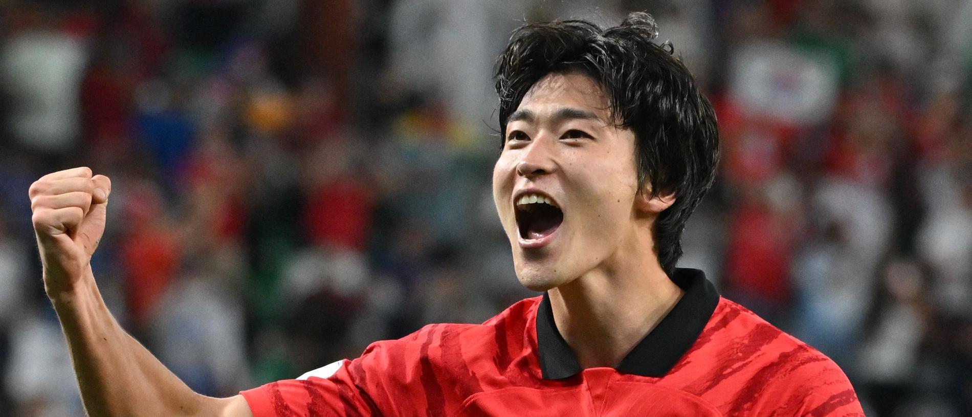 This South Korean Football Player Has Gone Viral After His 2022 FIFA World  Cup Appearance