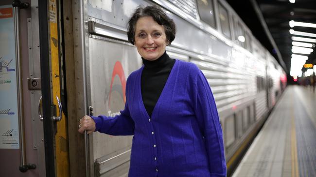 FACS Minister Pru Goward led an intensive outreach at Central station on Thursday night. Picture: Christian Gilles