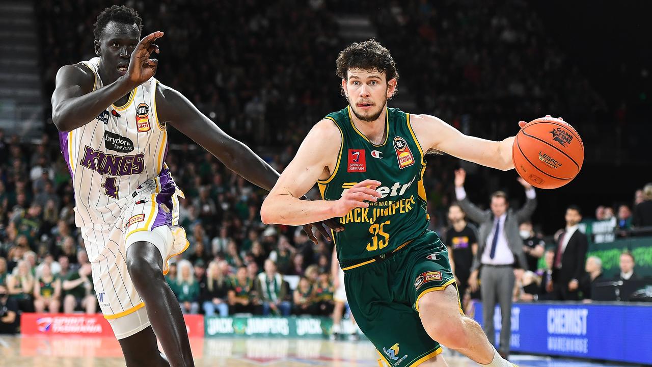 HOBART, AUSTRALIA - MAY 08: Clint Steindl of the Jackjumpers drives to the basket during game two of the NBL Grand Final series between Tasmania Jackjumpers and Sydney Kings at MyState Bank Arena on May 08, 2022 in Hobart, Australia. (Photo by Steve Bell/Getty Images)