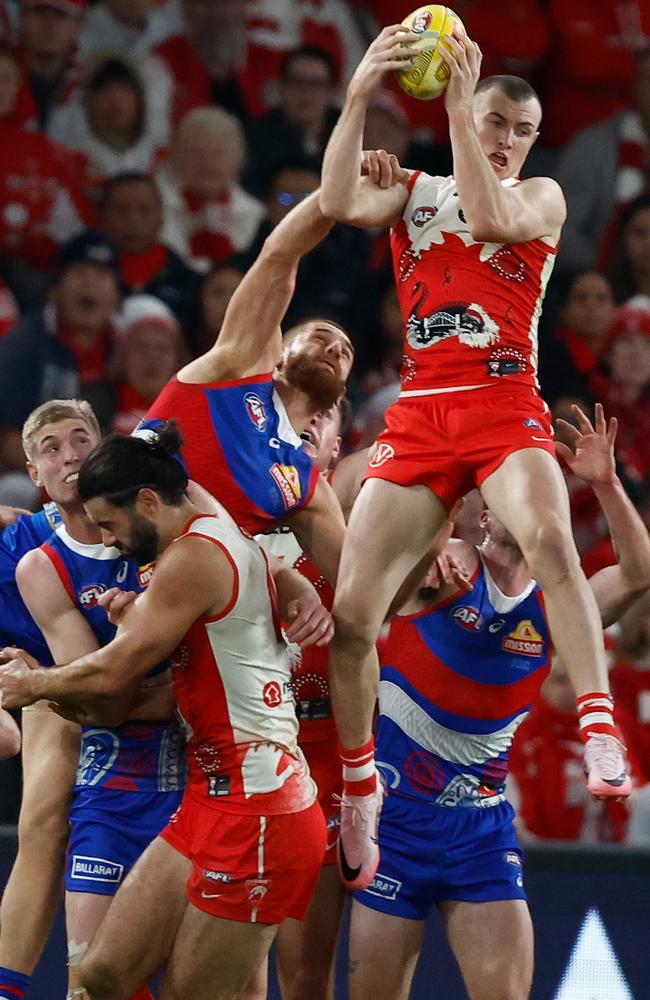 Chad Warner could be handed the keys to the engine room of a WA side. Picture: Michael Willson/AFL Photos via Getty Images.
