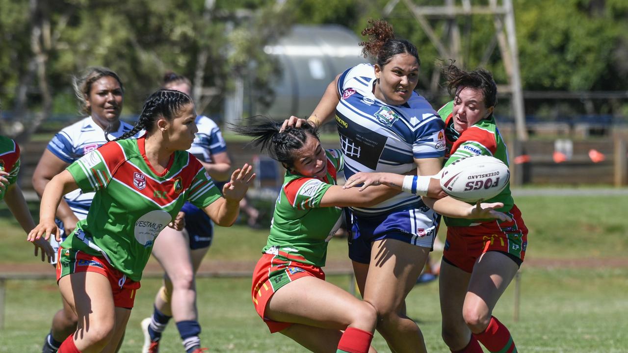 Chontelle Orcher fires off a pass for Brothers. Picture: Nev Madsen.