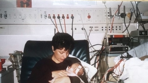 Kathleen Folbigg with daughter Laura just after being born at Westmead Children Hospital for sleep study.