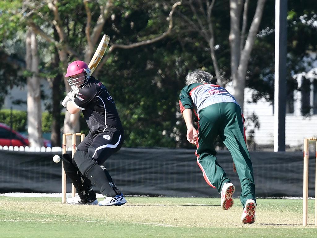 Magpies batter Rhys McBride faces a ball from Walkerstons Scott Randles.