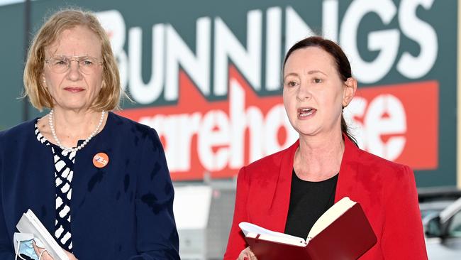 Health Minister Yvette D'Ath and chief health officer Dr Jeannette Young. Picture: Getty Images)