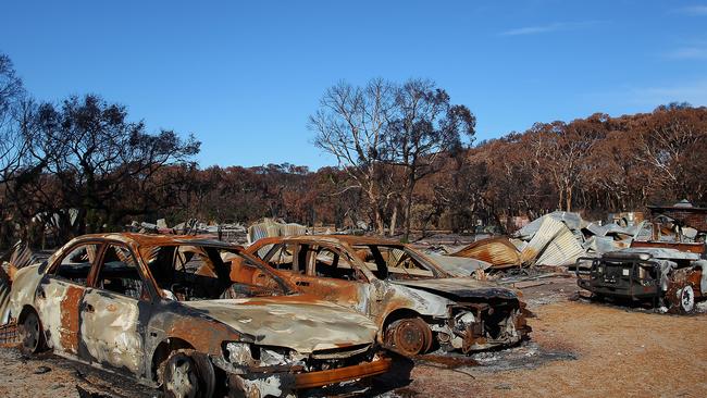 Burnt cars during the Kangaroo Island bushfires.