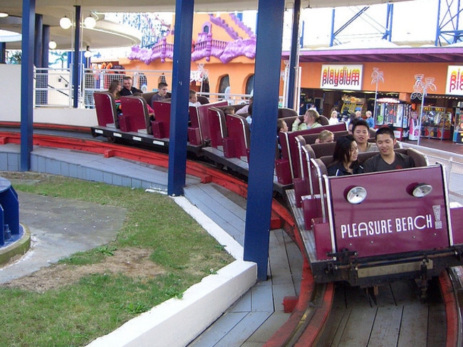 Robert Sycamore snaps neck on Grand National roller coaster at