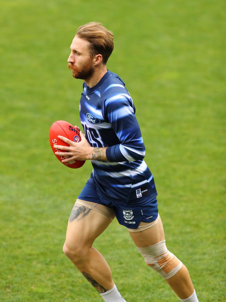 Zach Tuohy ran laps. Picture: Alison Wynd