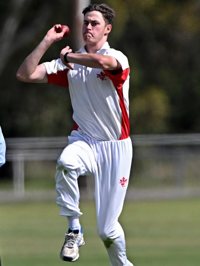 Darcy Thomas in action for Gisborne. Picture: Andy Brownbill