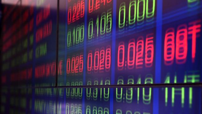 Some Australians were spooked by stock market falls early last year and switched to a cash-based super index. Picture: NCA NewsWire / Jeremy Piper