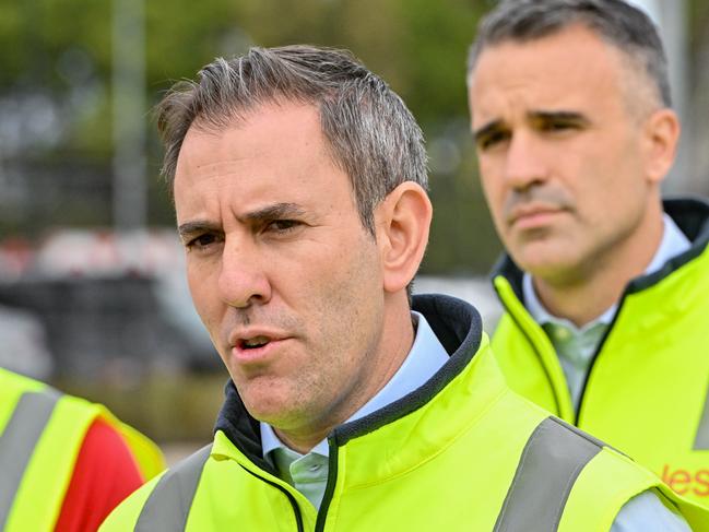 ADELAIDE, AUSTRALIA - NewsWire Photos MAY 17, 2023: Federal Treasurer Jim Chalmers, left, and South Australian Premier Peter Malinauskas at the Coles Distribution Centre in Edinburgh, north of Adelaide. Picture: NCA NewsWire / Brenton Edwards