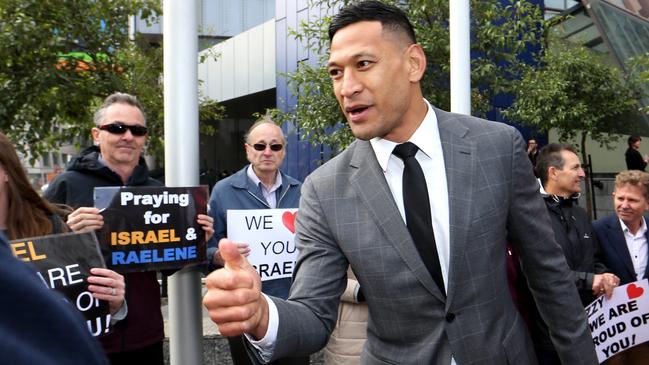 Folau still has those who support him. Photo: David Geraghty