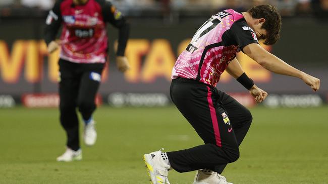 Sixers star Sean Abbott could fall in price ahead of the final round of KFC SuperCoach. Picture: Darrian Traynor/Getty Images