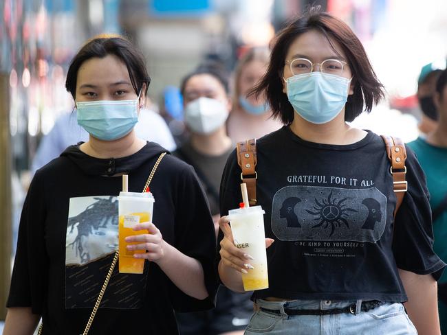 Masks have slowly been dropped around the world. Picture: NCA NewsWire/Sarah Matray