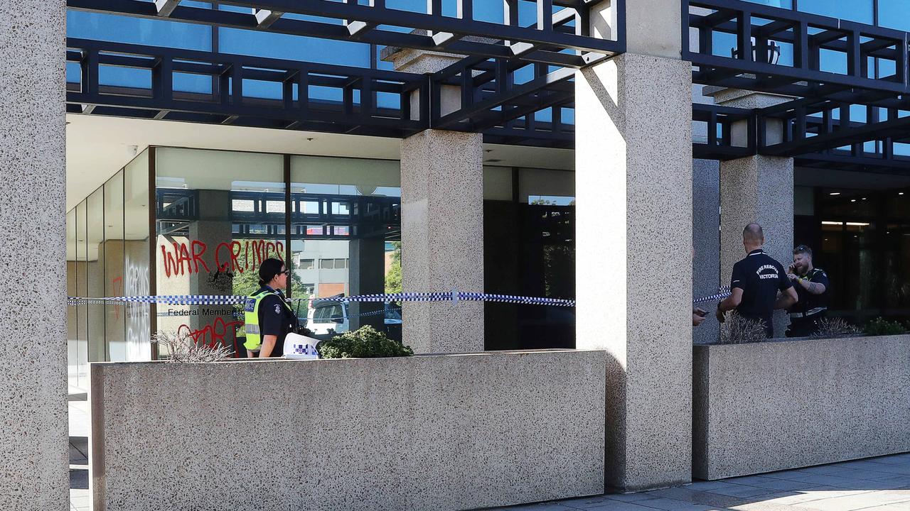 Police and FRV officers at the scene on Wednesday morning. Picture: Alan Barber.