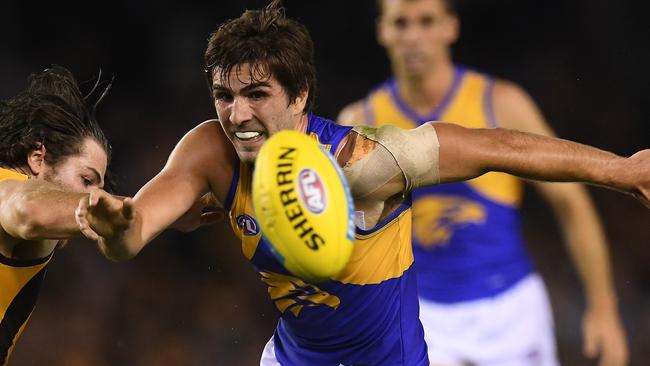 Andrew Gaff in action against Hawthorn.