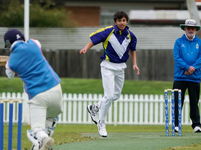 Max Dias bowling for Victoria. Picture: Valeriu Campan