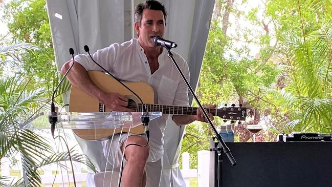 Going for a song and to raise money at the Noosa Eat &amp; Drink Long Lunch is master entertainer Pete Murray.