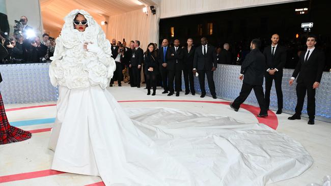 Rihanna never does subtle, and her all-white gown at the 2023 Met Gala was no different. Photo: ANGELA WEISS / AFP.
