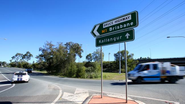 A general view of the ramp that joins Dohles Rocks Road to the Bruce Highway in Murrumba Downs (AAP Image/Ranae Droop)