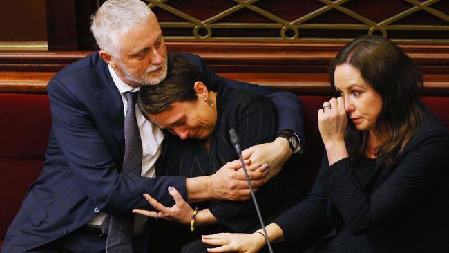 The debate has taken its toll on some of the pollies. Picture: Michael Dodge. Source: Getty Images.