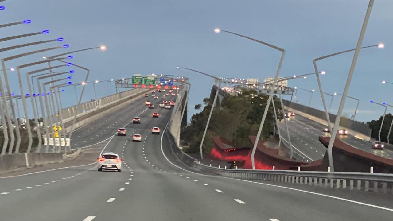 This picture of an iconic Brisbane bridge has shocked people overseas. Picture: Wendy Martin