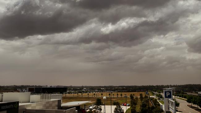 Sky over Oran Park as a dust storm approaches Sydney. Picture: Jonathan Ng