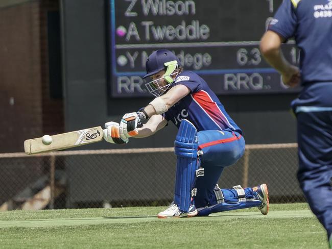 Long Island batsman Zach Wilson middles one against Baxter. Picture: Valeriu Campan