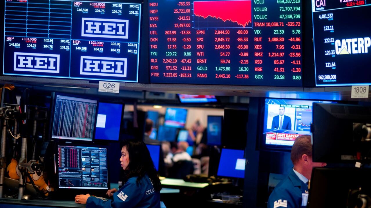 Global stock markets fall as China struggles to contain coronavirus