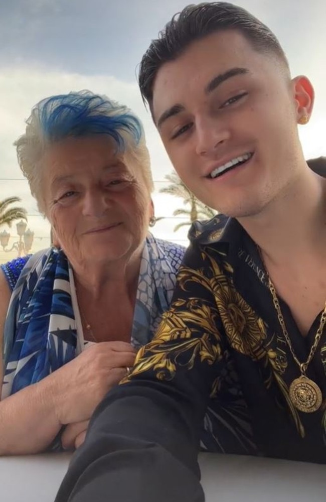 19 Year Old Tiktok Star Proposes To His 76 Year Old Billionaire Soul Mate River City Post