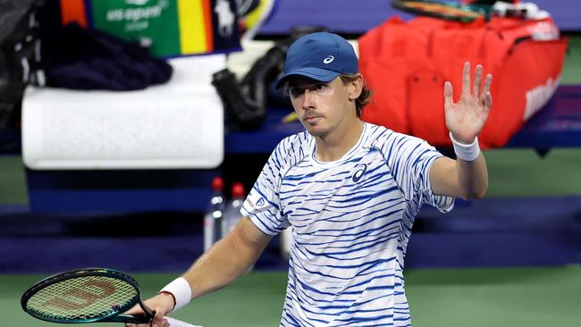 Alex de Minaur celebrates. Photo by CHARLY TRIBALLEAU / AFP.