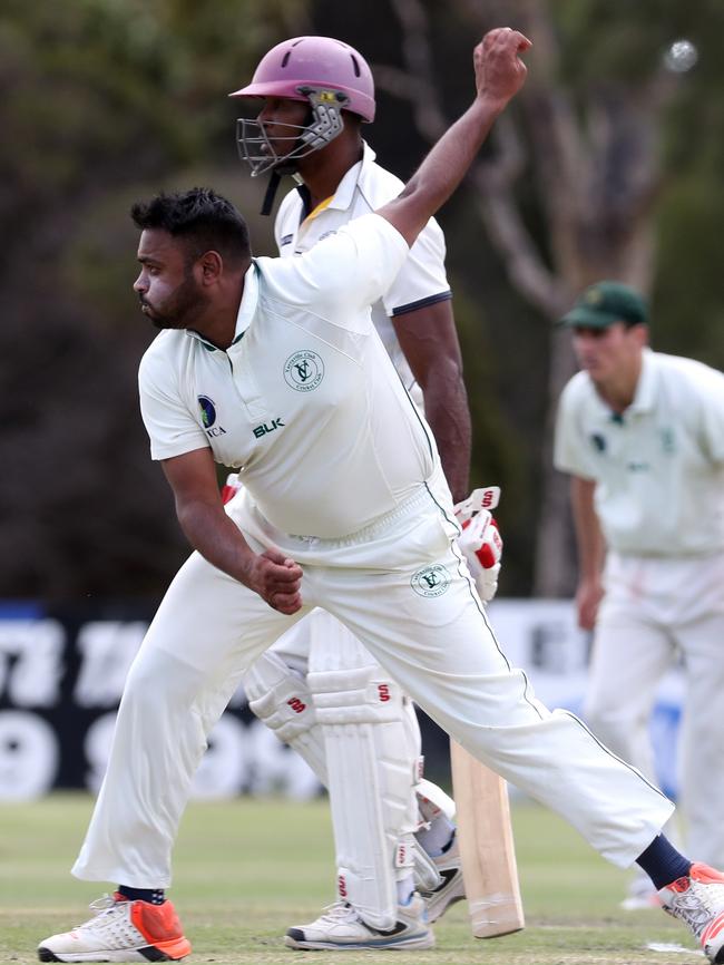 Yarraville Club and Doutta Stars contested the VTCA Senior Division grand final in 2017-18.