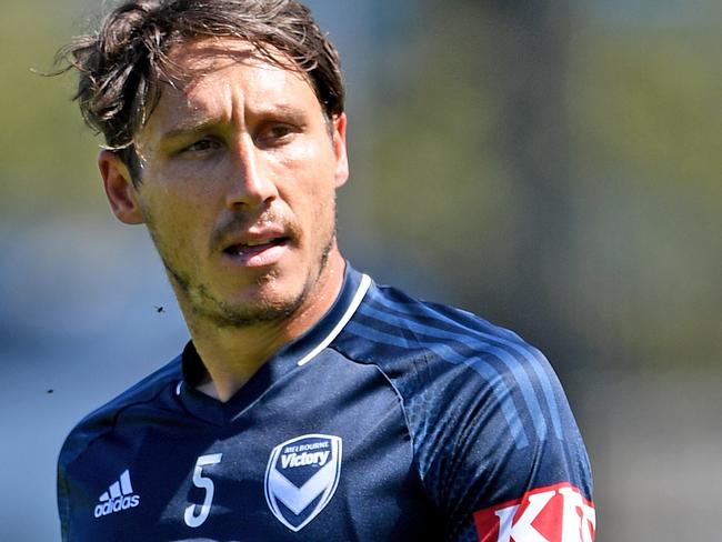 Mark Milligan of Victory is seen during a Melbourne Victory training session in Melbourne, Wednesday November 29, 2017. Victory will take on the Wellington Phoenix in the round 9 of the A-League this weekend. (AAP Image/Joe Castro) NO ARCHIVING