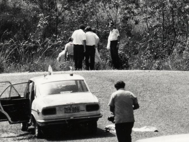 Linda Reed Pacific fair Abduction murderPolice & government medical officers go into bush to examine the body of linda Reed who had been missing since Tuesday