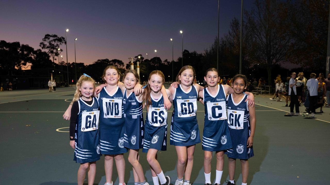Lara Blue under-11 netball team.
