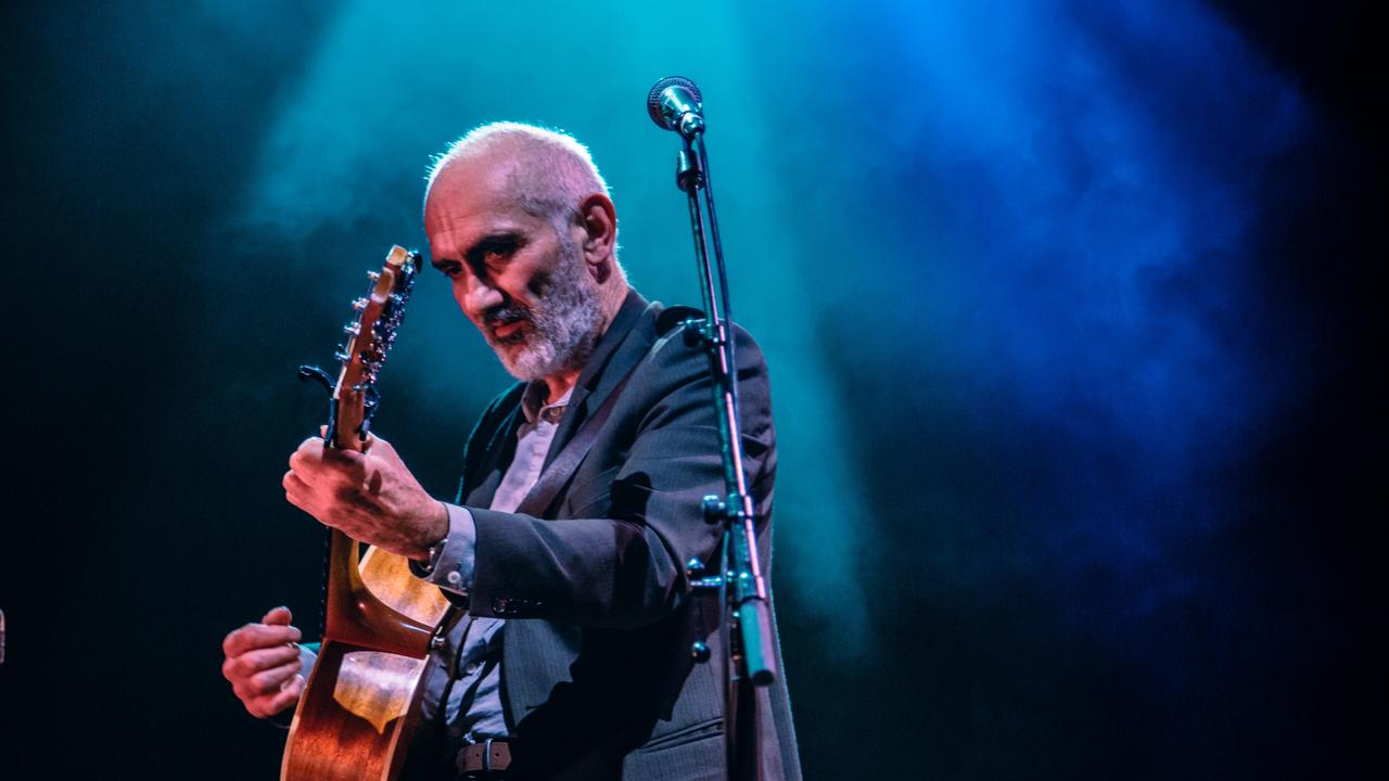 Free Paul Kelly concert for Hobart’s The Hanging Garden The Mercury