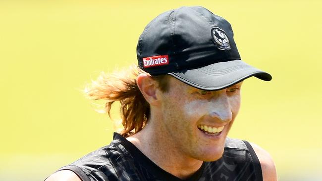 MELBOURNE, AUSTRALIA - FEBRUARY 07: Nathan Murphy of the Magpies does run throughs during a Collingwood Magpies AFL training session at AIA Centre on February 07, 2024 in Melbourne, Australia. (Photo by Josh Chadwick/Getty Images)