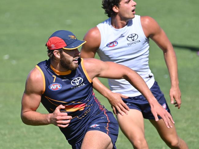 22/1/25. Adelaide Crows FC training @ West Lakes.#7 Riley ThilthorpePIcture: Keryn Stevens