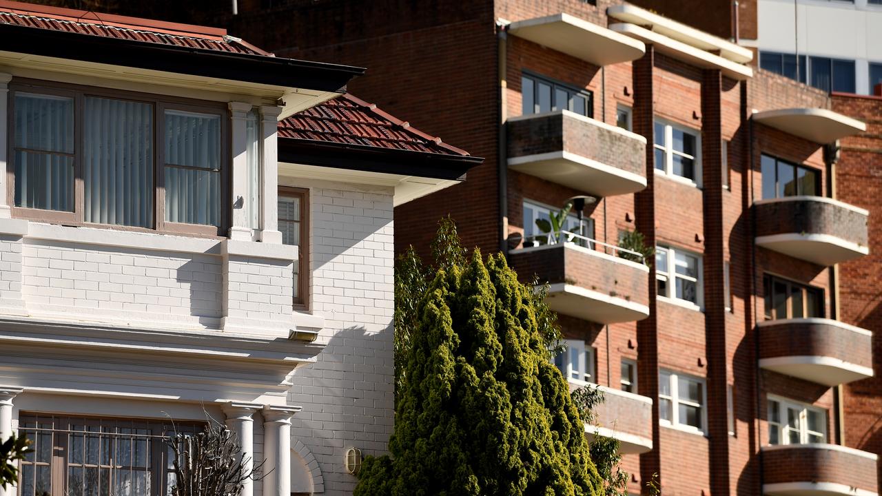 Shane Oliver expects a total 25 per cent fall in prices from top to bottom in Sydney and Melbourne. Picture: AAP