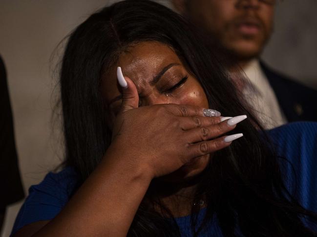 Roxie Washington, the mother of George Floyd's daughter Gianna Floyd, breaks down. Picture: Getty Images/AFP