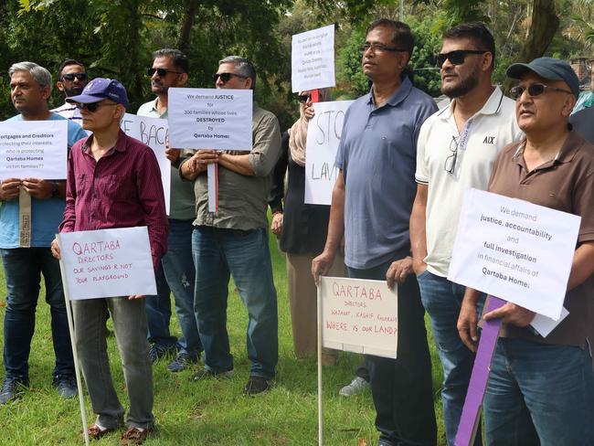 Victims and customers of collapsed Qartaba Homes's "sharia-friendly" development scheme protest outside its directors' homes in northwest Sydney on February 8 2024. Picture: Alexi Demetriadi