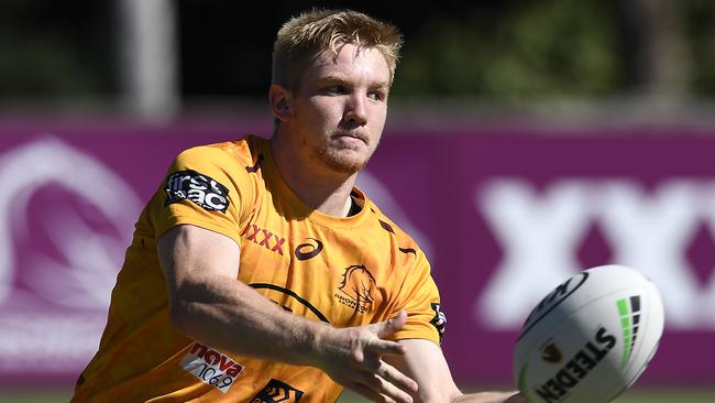 BRISBANE, AUSTRALIA - APRIL 19: Tom Dearden in action during a Brisbane Broncos NRL training session at Clive Berghofer Field on April 19, 2021 in Brisbane, Australia. (Photo by Albert Perez/Getty Images)