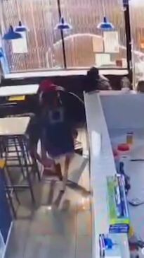 Young kids ransack Alice Springs local business